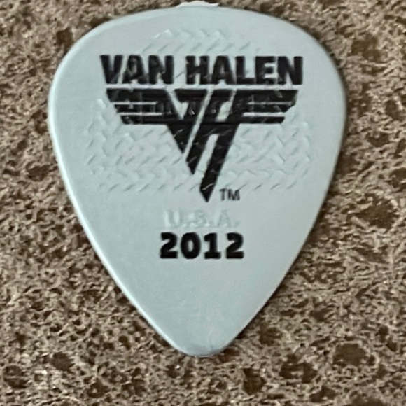 Van Halen Other - Van Halen Wolf Guitar Pic